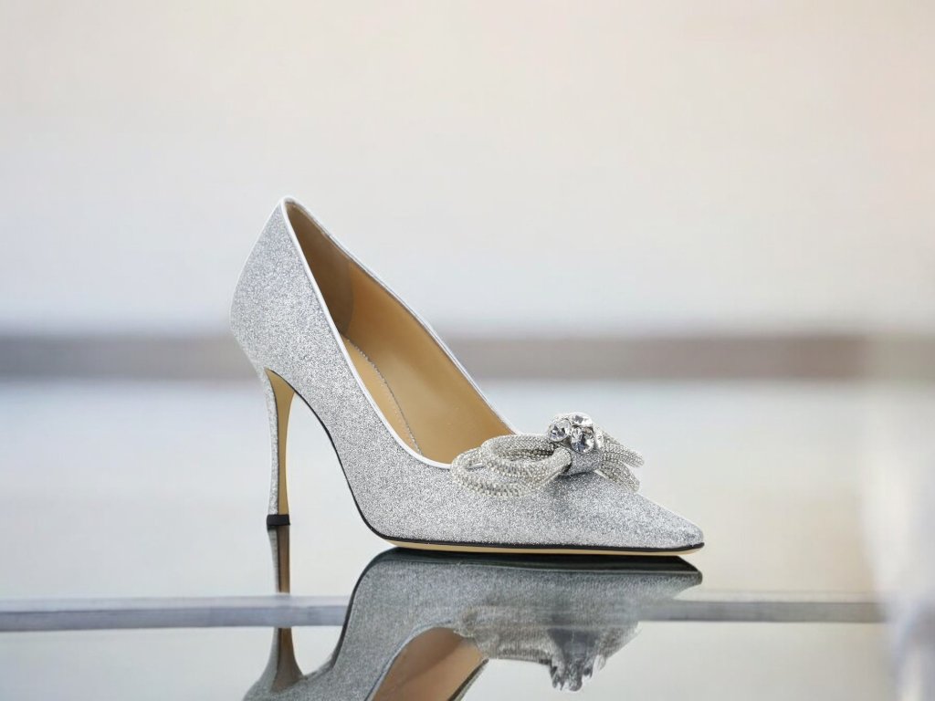 Karl Lagerfeld – tidlös elegans i taupe och off-white